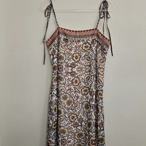 Guess Cream and Brown Tiered Patchwork Poisies Floral Boho Maxi Dress XS - Picture 6 of 10